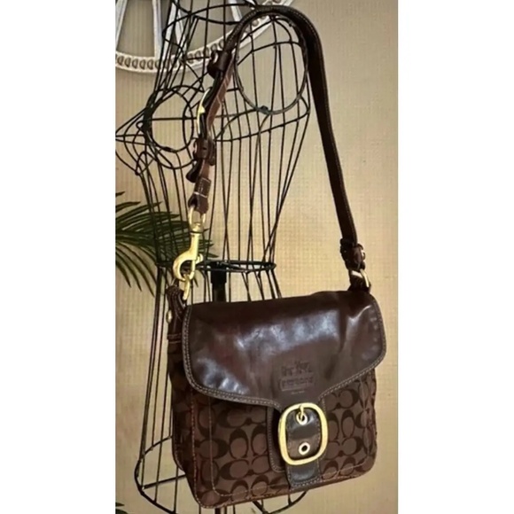 Coach Bleecker Legacy Flap Lg 11434 Signature Logo Canvas Leather - Picture 1 of 16